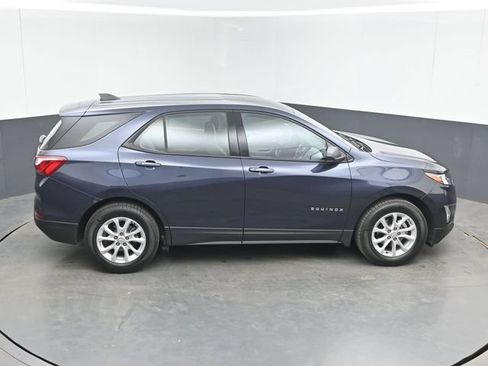 Used 2019 Chevrolet Equinox LS FWD image 37