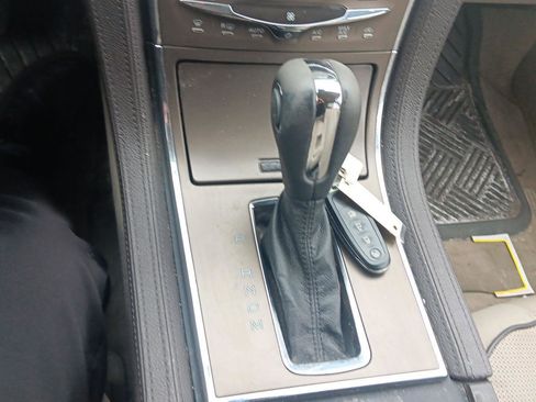 Used 2011 Lincoln MKX AWD w/ 102A Rapid Spec Order Code image 18