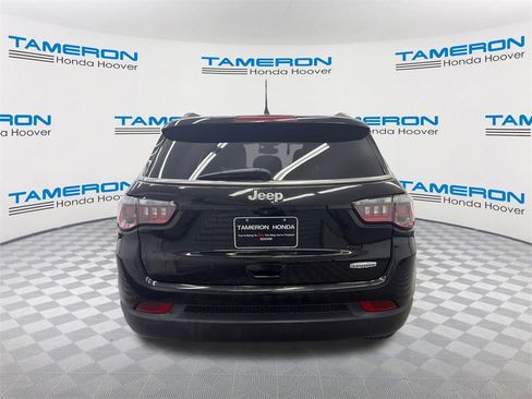 Used 2019 Jeep Compass Latitude w/ Popular Equipment Group image 4