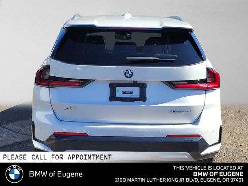 Used 2024 BMW X1 xDrive28i AWD/4WD image 4