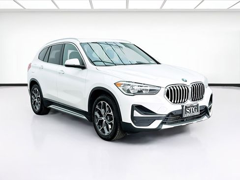 Used 2021 BMW X1 sDrive28i image 3