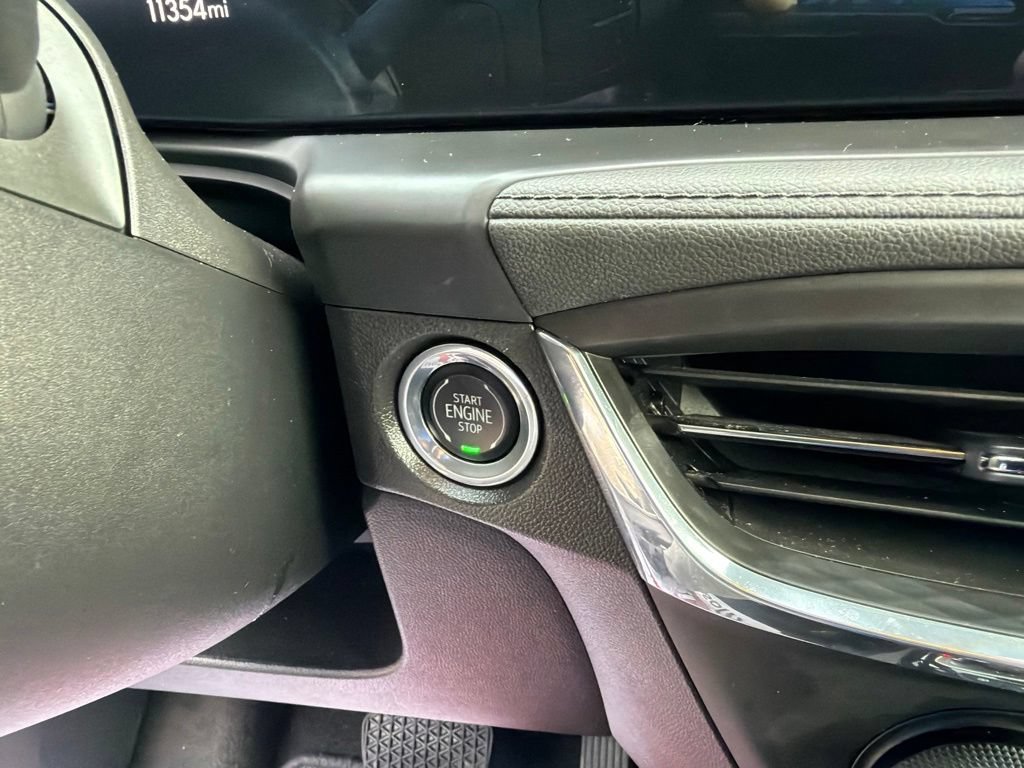 Used 2025 Buick Encore GX Preferred AWD/4WD image 24