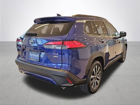 Used 2024 Toyota Corolla Cross XLE image 7