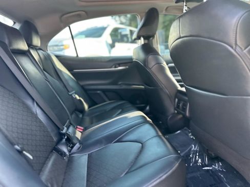 Used 2019 Toyota Camry XSE FWD image 17