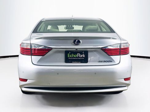 Used 2013 Lexus ES 300h w/ Luxury Pkg FWD image 7