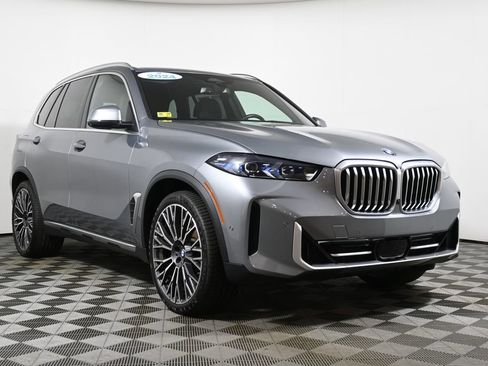 Used 2024 BMW X5 xDrive40i w/ Premium Package AWD/4WD image 9