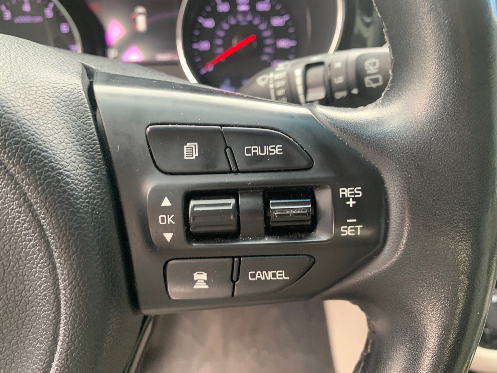 Used 2016 Kia Sedona SX FWD image 10