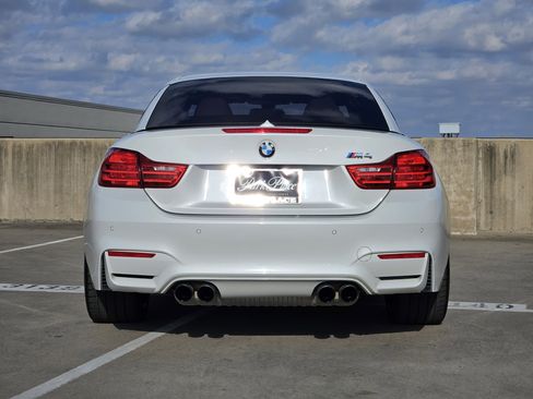Used 2016 BMW M4 Convertible image 7