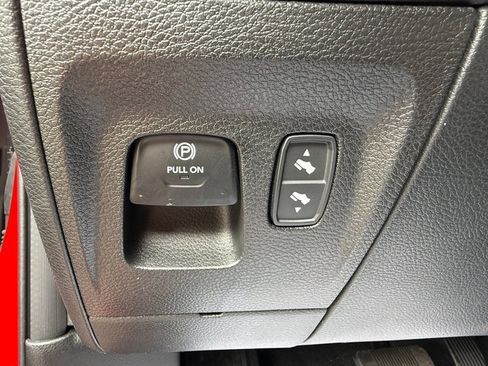 Used 2025 RAM 1500 Big Horn image 15