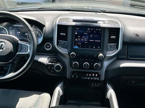 Used 2022 RAM 1500 Big Horn AWD/4WD image 17