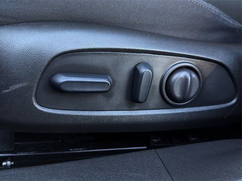 Used 2024 Chevrolet Malibu LT image 25