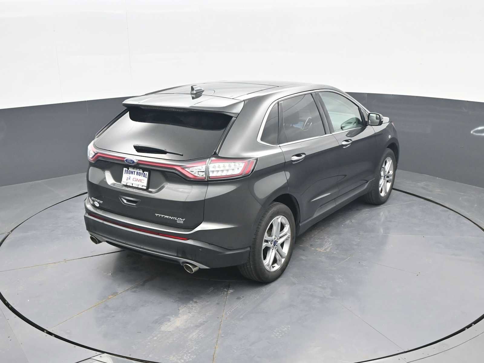 Used 2018 Ford Edge Titanium w/ Equipment Group 301A AWD/4WD image 39