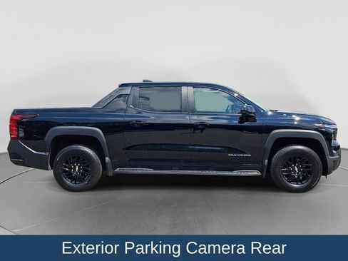 Used 2024 Chevrolet Silverado EV W/T AWD/4WD image 9