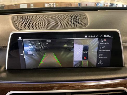 Used 2022 BMW 740i 740i w/ Luxury Rear Seating Package image 28