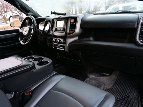 Used 2021 RAM 5500 Tradesman image 21