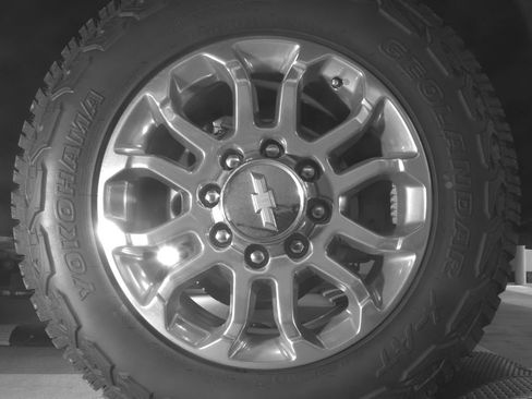 Used 2024 Chevrolet Silverado 2500 LTZ w/ LTZ Convenience Package AWD/4WD image 12