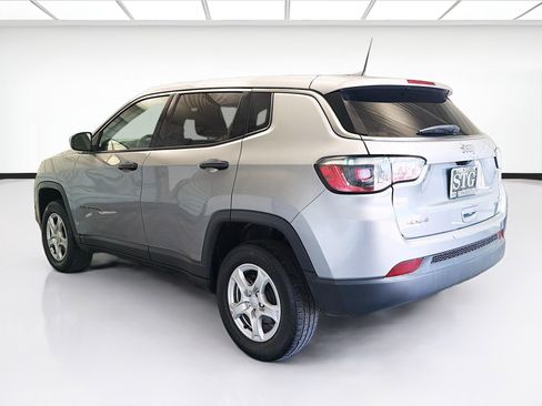 Used 2022 Jeep Compass Sport AWD/4WD image 6