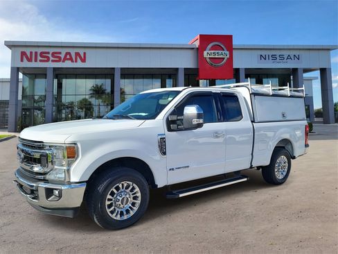 Used 2022 Ford F250 XLT w/ XLT Premium Package image 8