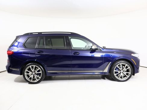 Used 2022 BMW X7 M50i image 23