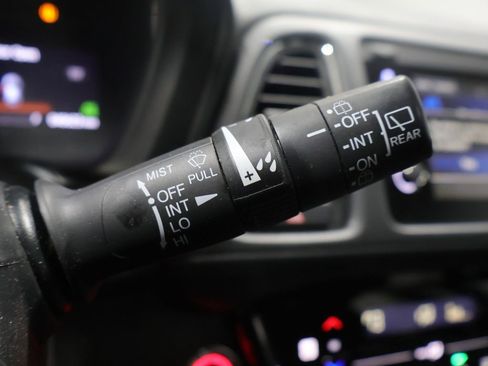 Used 2021 Honda HR-V EX image 39