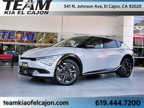 New 2026 Kia EV6 Wind RWD image 2