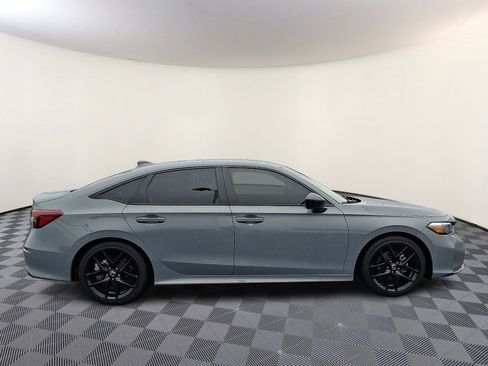 Used 2025 Honda Civic Sport image 8