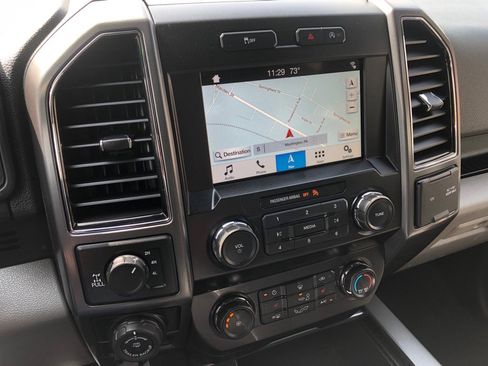 Used 2019 Ford F150 XLT w/ Equipment Group 302A Luxury AWD/4WD image 29
