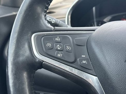 Used 2022 Chevrolet Equinox LT FWD image 25