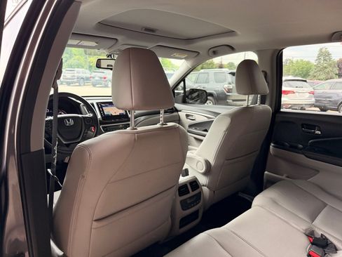 Used 2017 Honda Pilot EX-L image 11