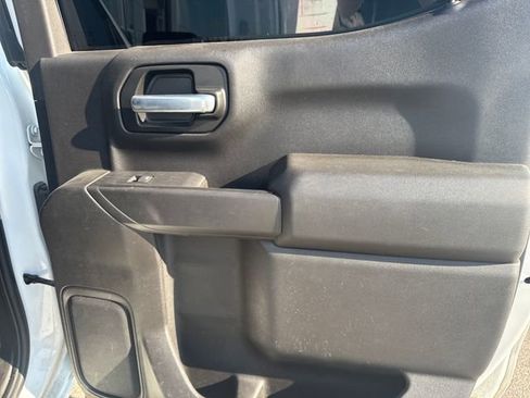 Used 2021 Chevrolet Silverado 1500 Custom Trail Boss w/ LPO, Dark Essentials Package image 32