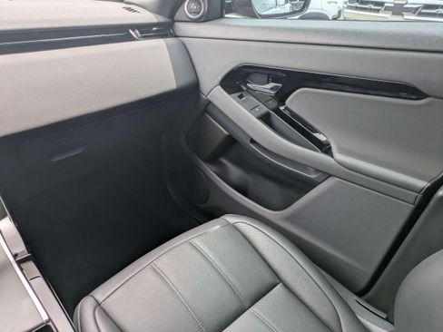 Used 2026 Land Rover Range Rover Evoque S AWD/4WD image 16