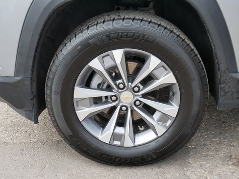 Used 2025 Chevrolet Equinox LT image 15