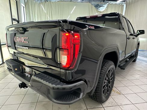 Used 2023 GMC Sierra 1500 Pro w/ Graphite Edition AWD/4WD image 5