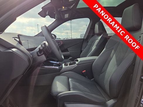 Used 2025 BMW X3 xDrive30i w/ Convenience Package image 15