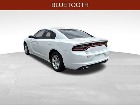 Used 2021 Dodge Charger SXT w/ Leather Interior Group RWD image 5