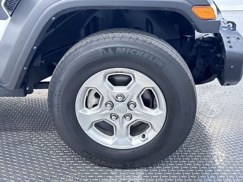 Used 2021 Jeep Wrangler Unlimited Sport image 10