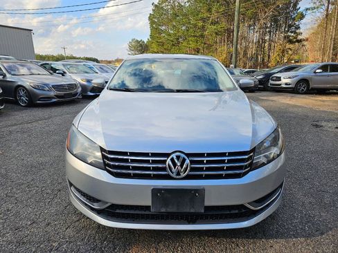 Used 2013 Volkswagen Passat 2.5 SE image 3