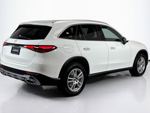 Used 2025 Mercedes-Benz GLC 300 image 5