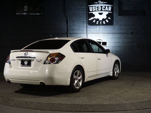 Used 2008 Nissan Altima 3.5 SE w/ Premium Pkg FWD image 7