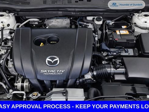 Used 2018 MAZDA MAZDA3 Touring FWD image 16