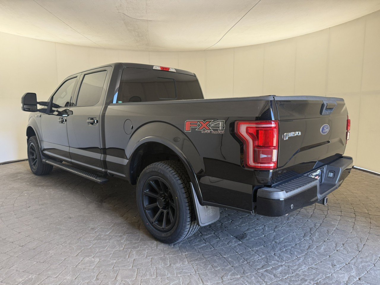 Used 2017 Ford F150 XLT w/ Equipment Group 302A Luxury AWD/4WD image 6