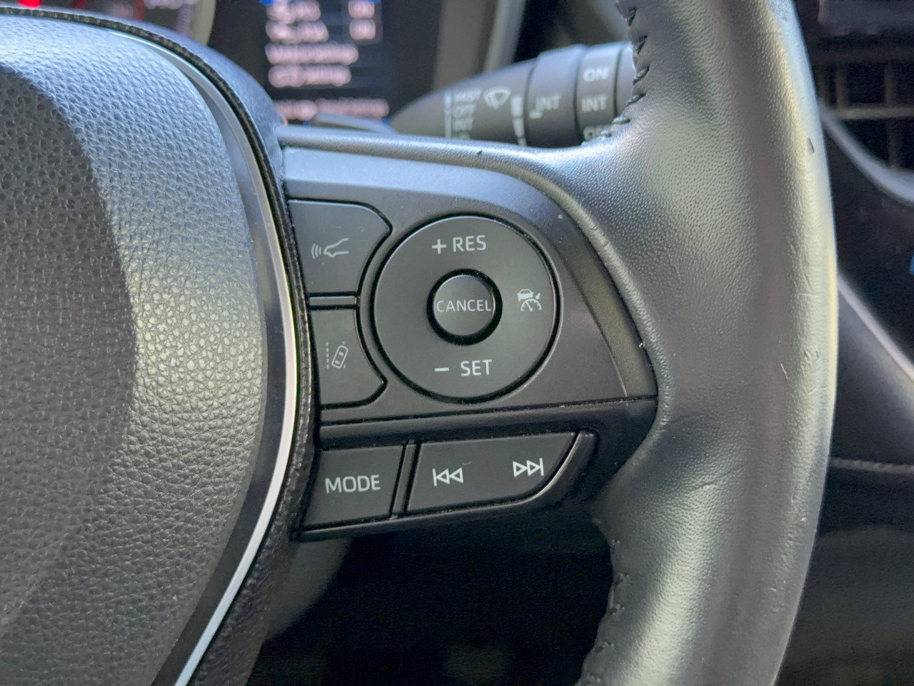 Used 2021 Toyota Corolla SE FWD image 19