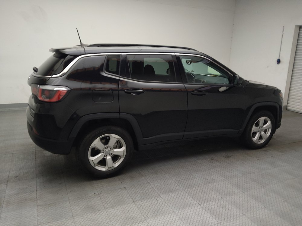 Used 2018 Jeep Compass Latitude w/ Popular Equipment Group FWD image 10