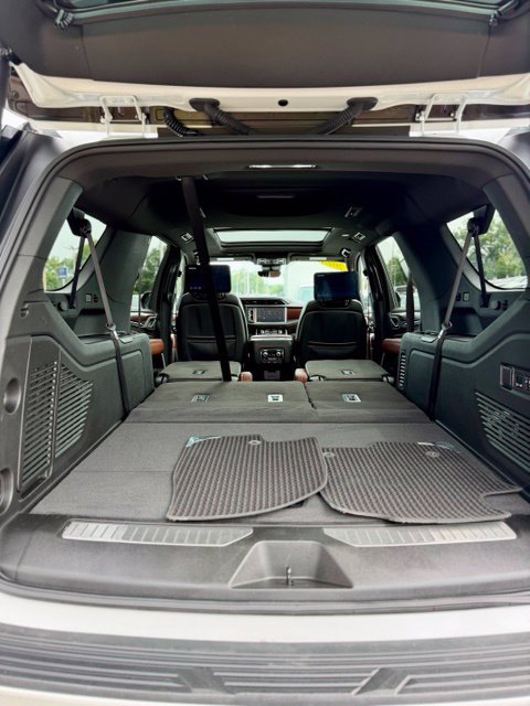 Certified 2024 GMC Yukon XL Denali Ultimate AWD/4WD image 35