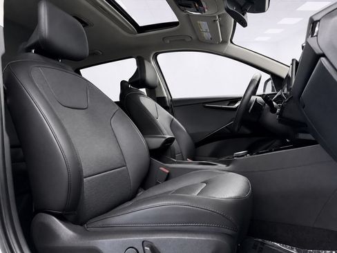 Used 2024 Kia Niro Wave w/ Wave Preserve Package FWD image 18