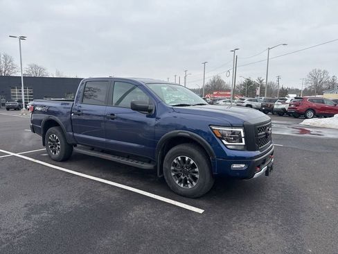 Used 2024 Nissan Titan PRO-4X w/ Pro-4x Utility Package image 8