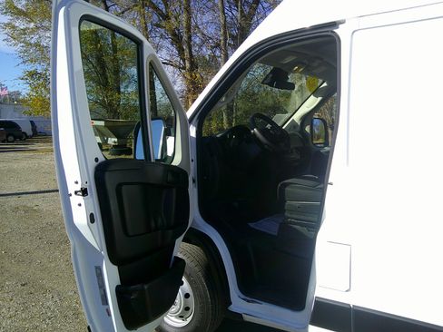 Used 2022 RAM ProMaster 2500 image 7