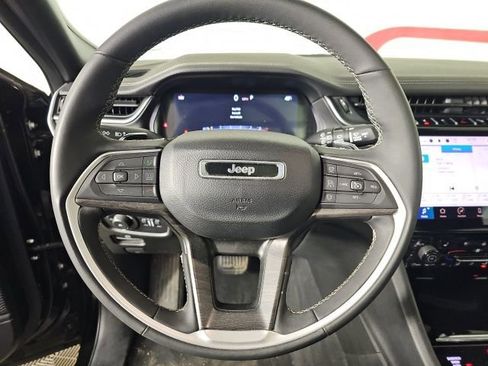 Certified 2024 Jeep Grand Cherokee L Limited w/ Luxury Tech Group II image 18