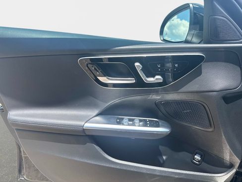 Used 2025 Mercedes-Benz C 300 Sedan image 18