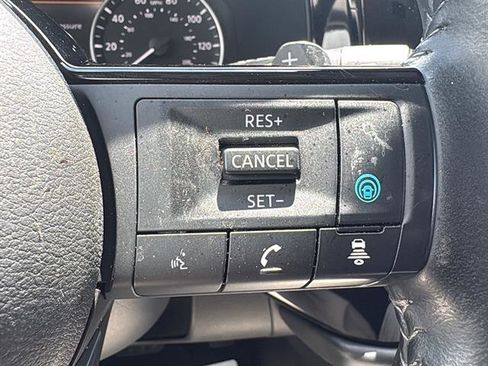 Used 2023 Nissan Pathfinder SL w/ Lighting Package (N92) image 21